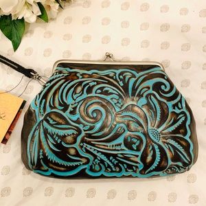 SALE🎉 NWT Patricia Nash Turquoise Savena Wristlet